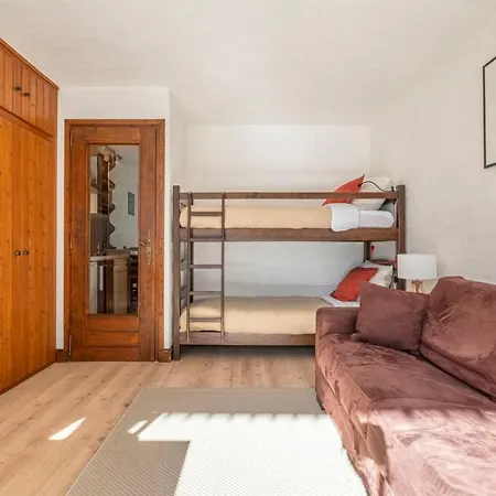 Apartment With Balcony In