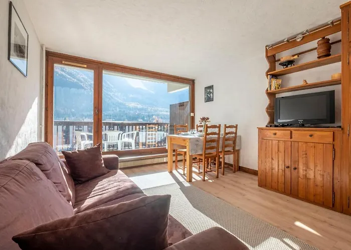 With Balcony In Apartment *